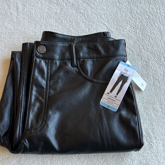 JOIE Faux Leather Pants Black Ankle Length Straight Leg 29” inseam NWT Size 10 - Picture 4 of 9